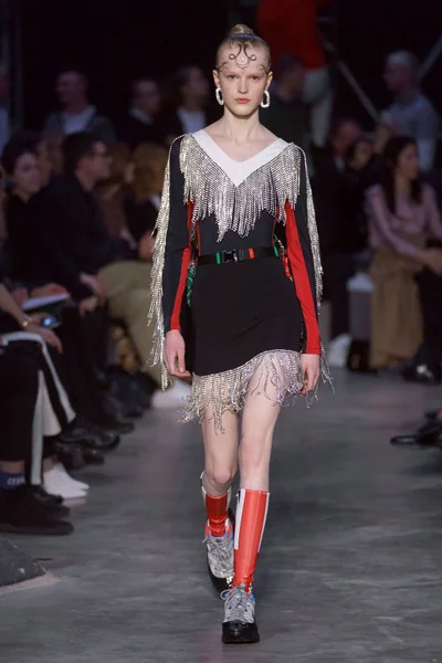 Look 8